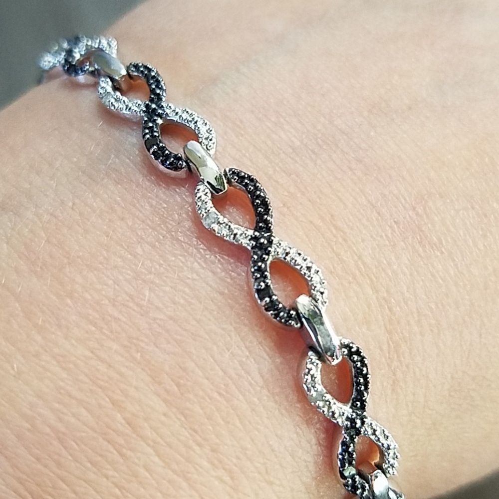 Infinity link bracelet - black and silver 925